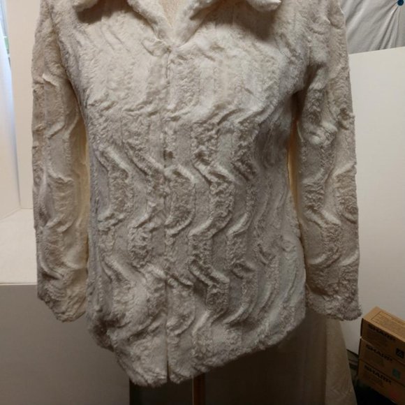 Laura Ashley White Faux White Fur Jacket - Small - Picture 2 of 10